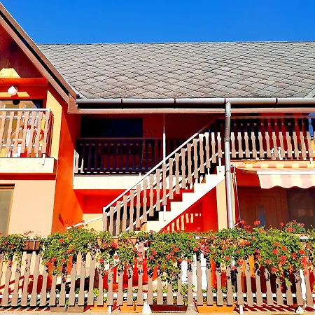 Marcipan Apartment *